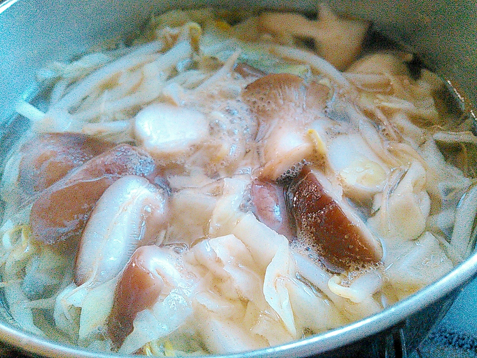 キャベツ椎茸エリンギもやしスープ