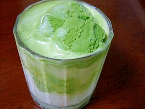 皆大好き♡抹茶ミルクフロート