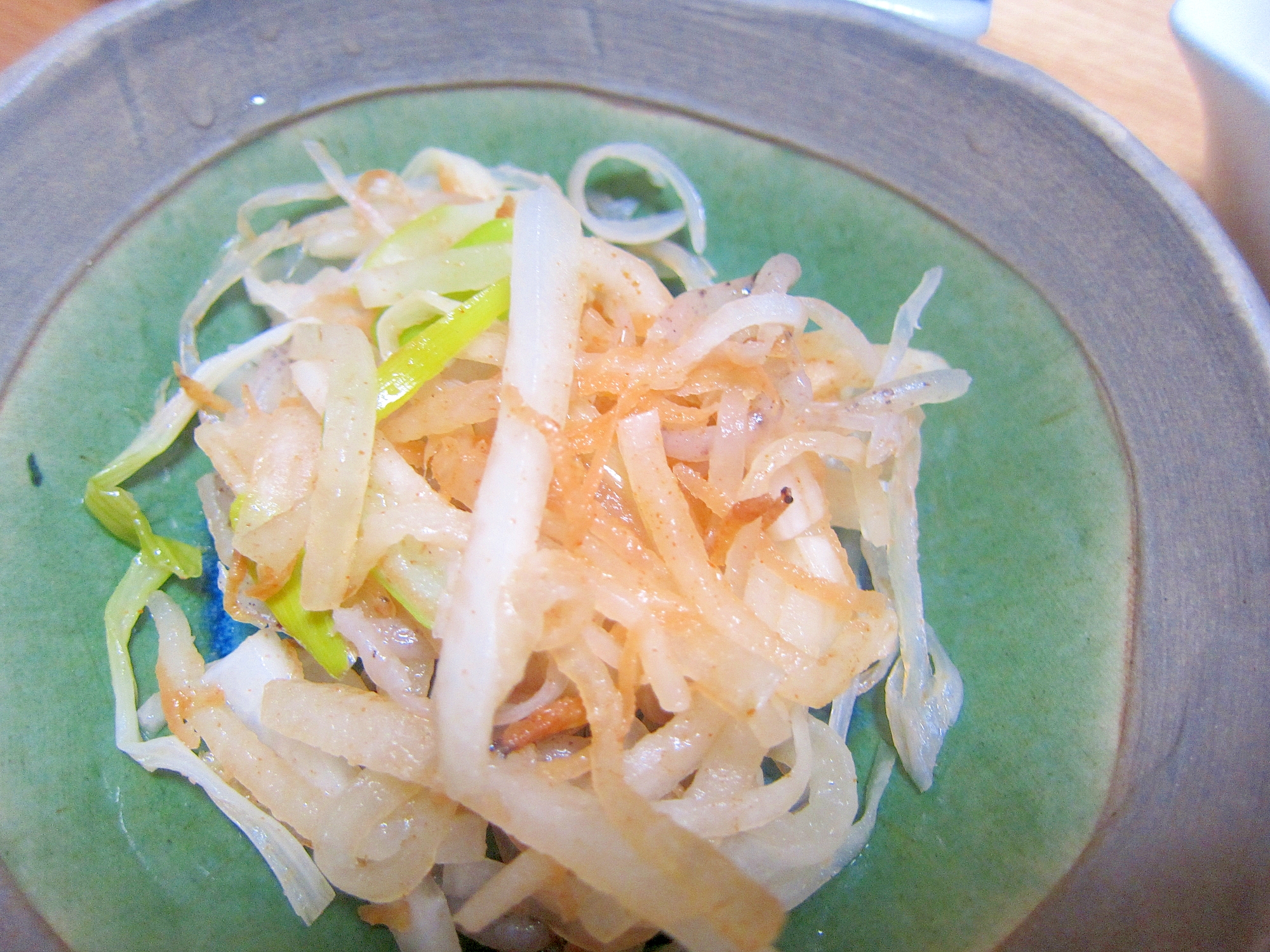 糸蒟蒻と大根葱のラー油と胡麻油と醤油グリル