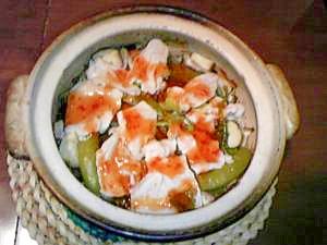 アジアン料理☆スイートチリソースで食べる土鍋蒸し鍋