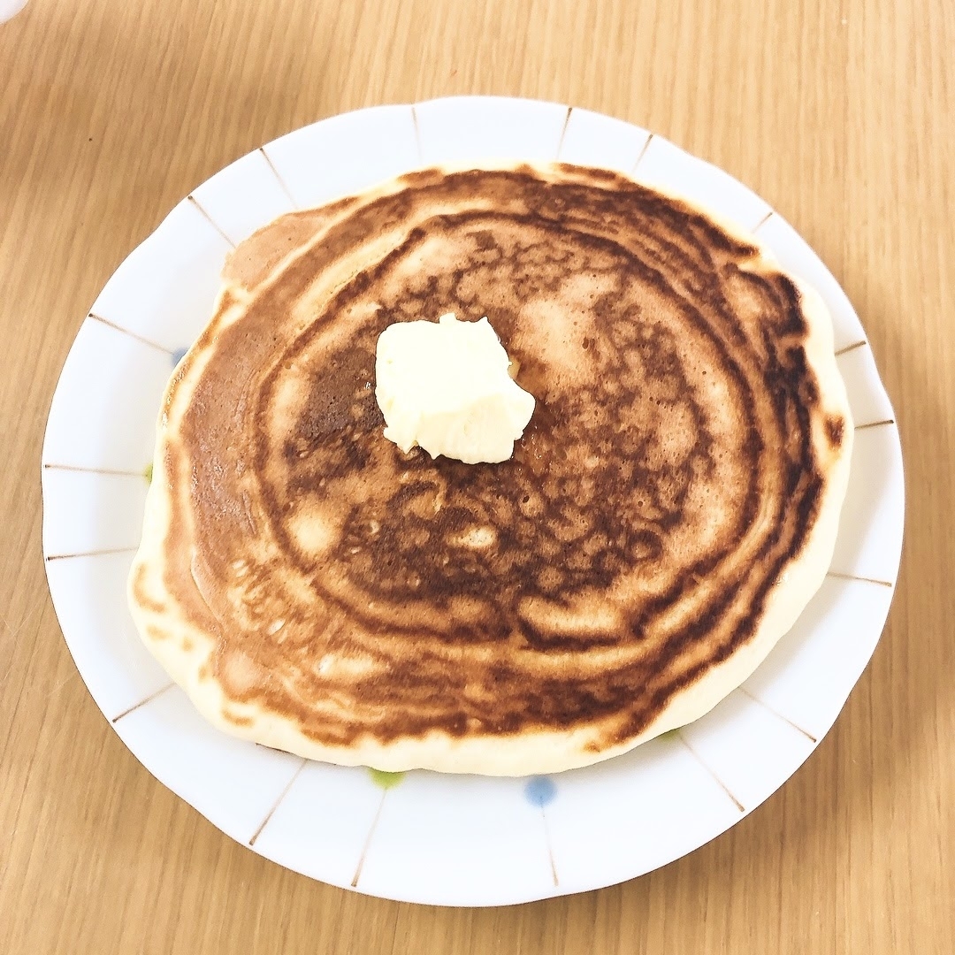 ヨーグルトでふわふわ♪小麦粉で作るホットケーキ