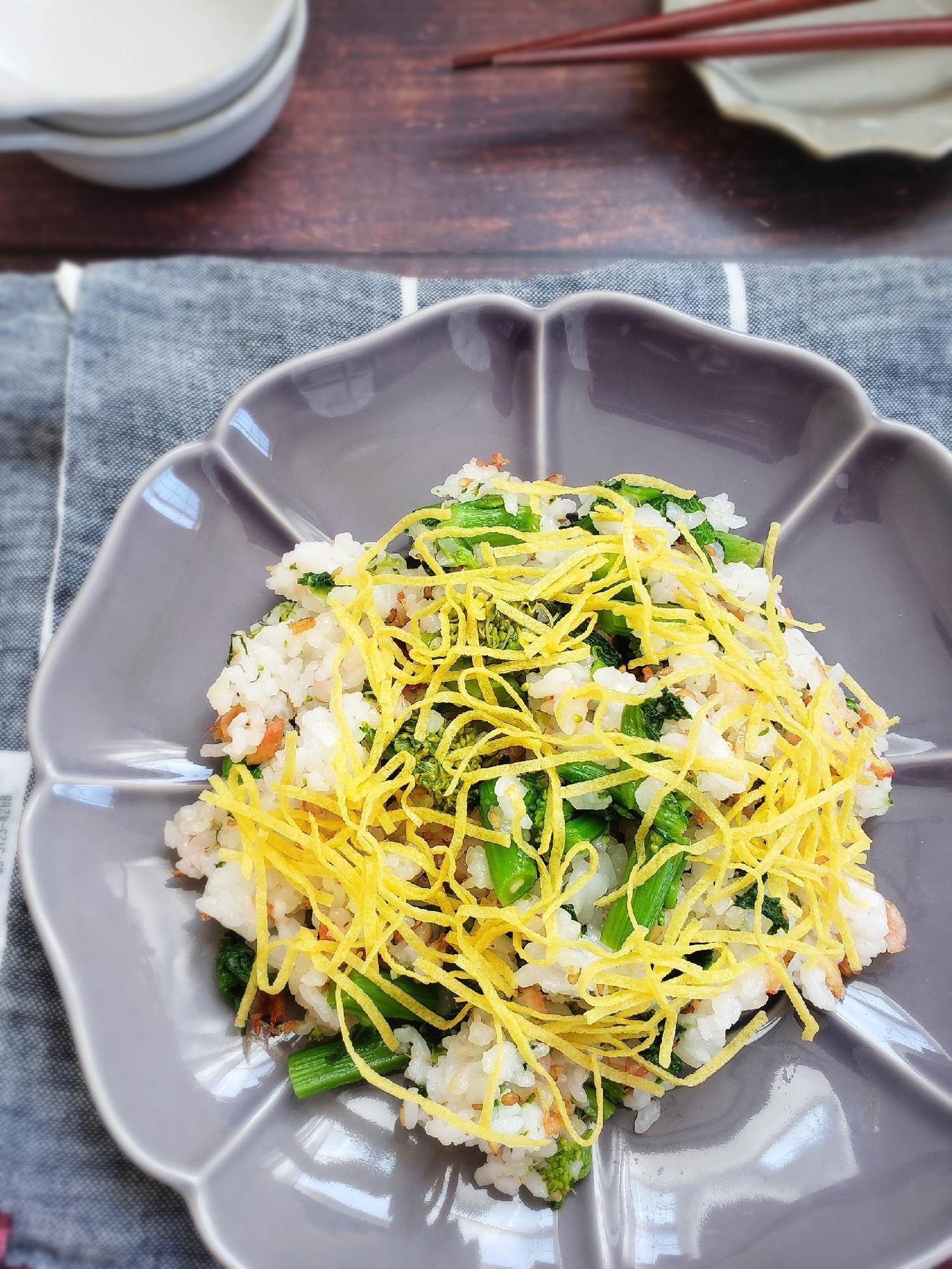 お子様も食べられる♪菜花と桜えびの混ぜご飯