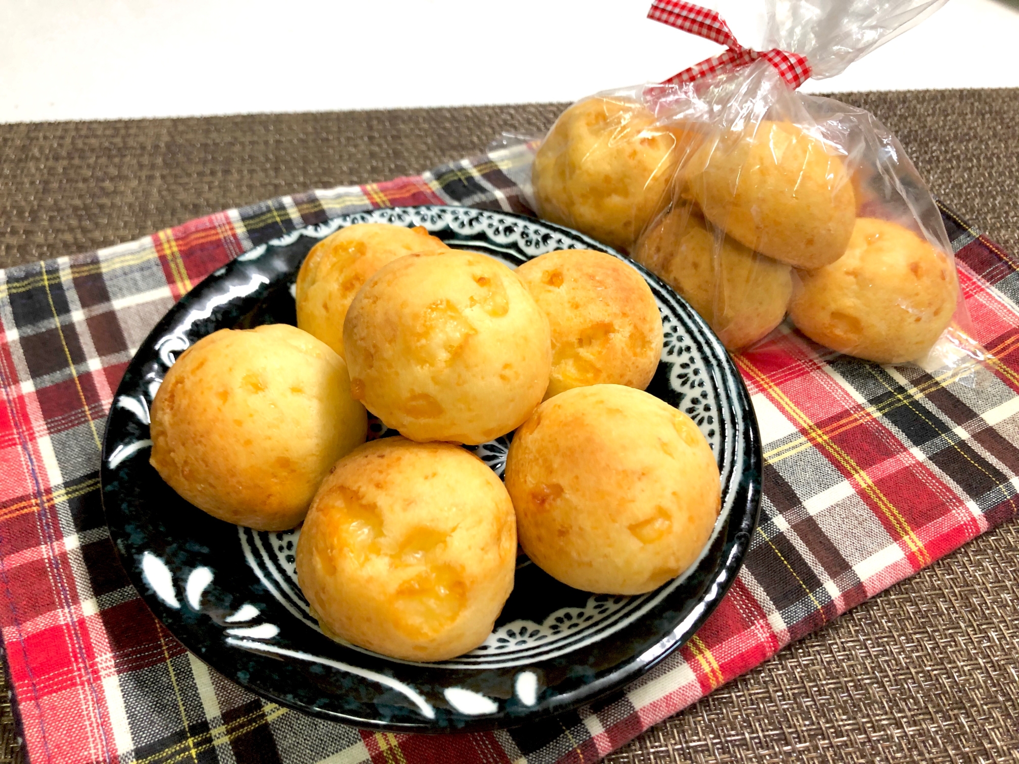 もちもちチーズボール レシピ 作り方 By 善ちゃん 楽天レシピ もちもちチーズボール レシピ 作り方 By 善ちゃん 楽天レシピ