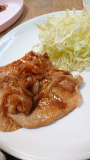 豚のしょうが焼き 玉ねぎ添え