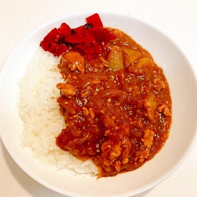 ヘルシーです☆パプリカと鶏挽き肉のキーマカレー