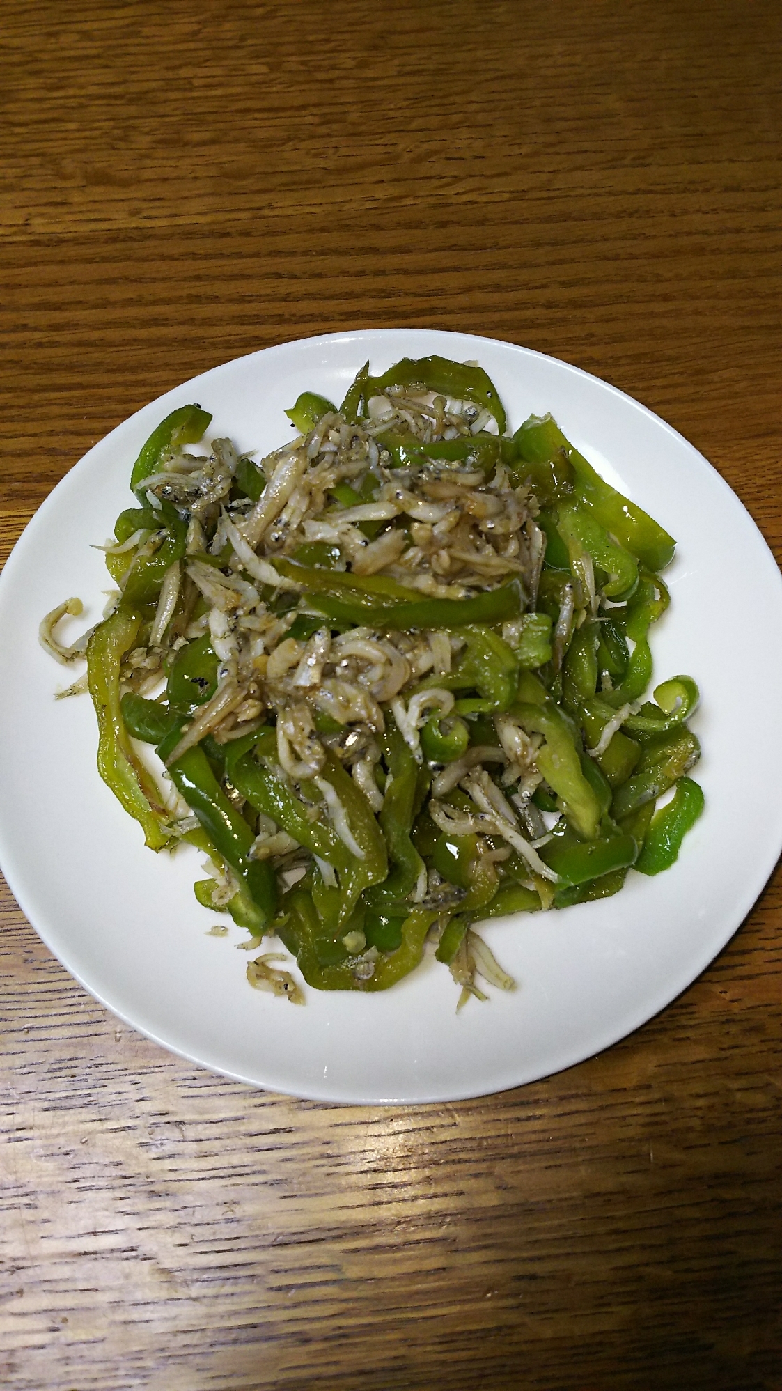 ピーマンとしらすの酢醤油炒め