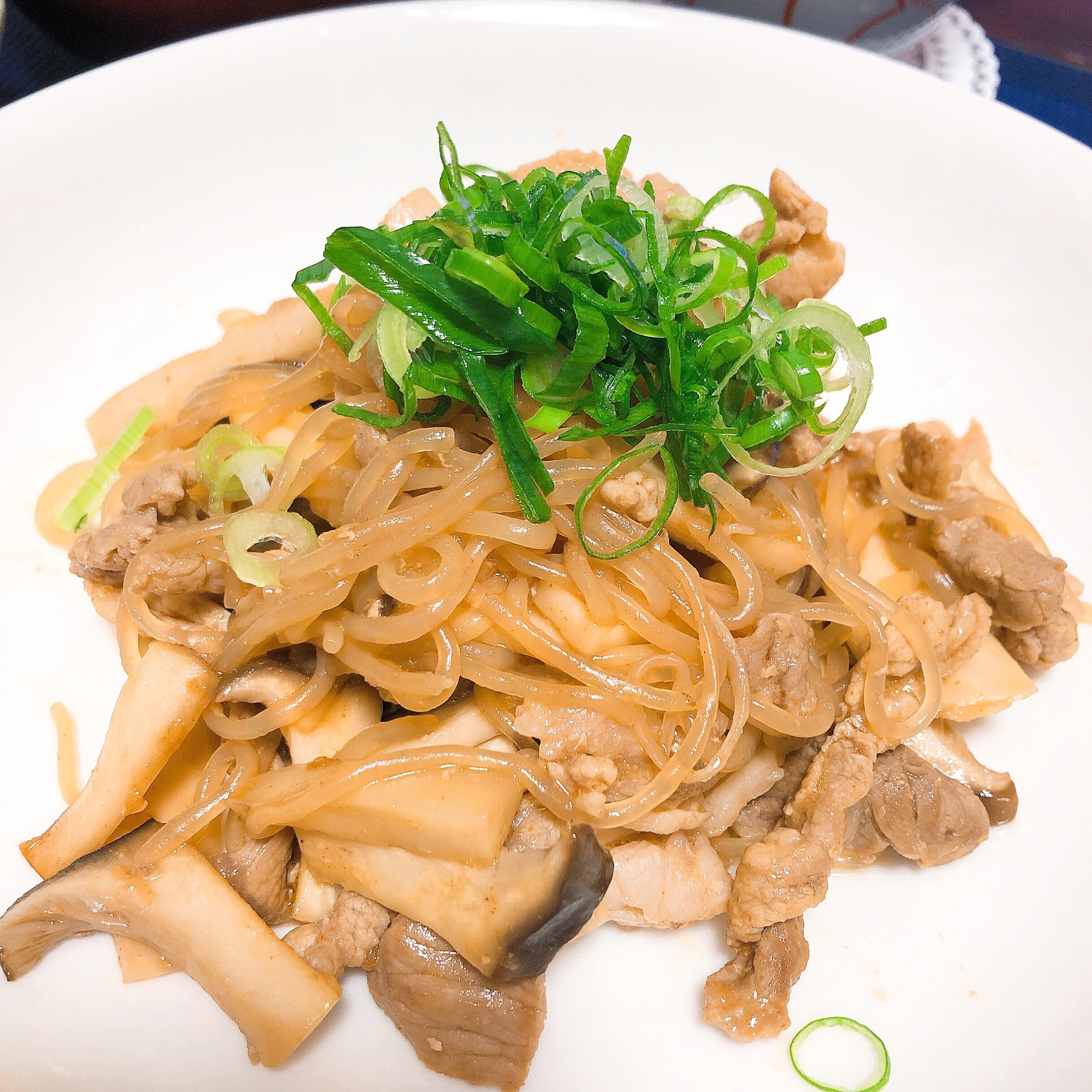 ヘルシー しらたきと豚こまの甘辛炒め煮 レシピ 作り方 By Ayamaru 楽天レシピ