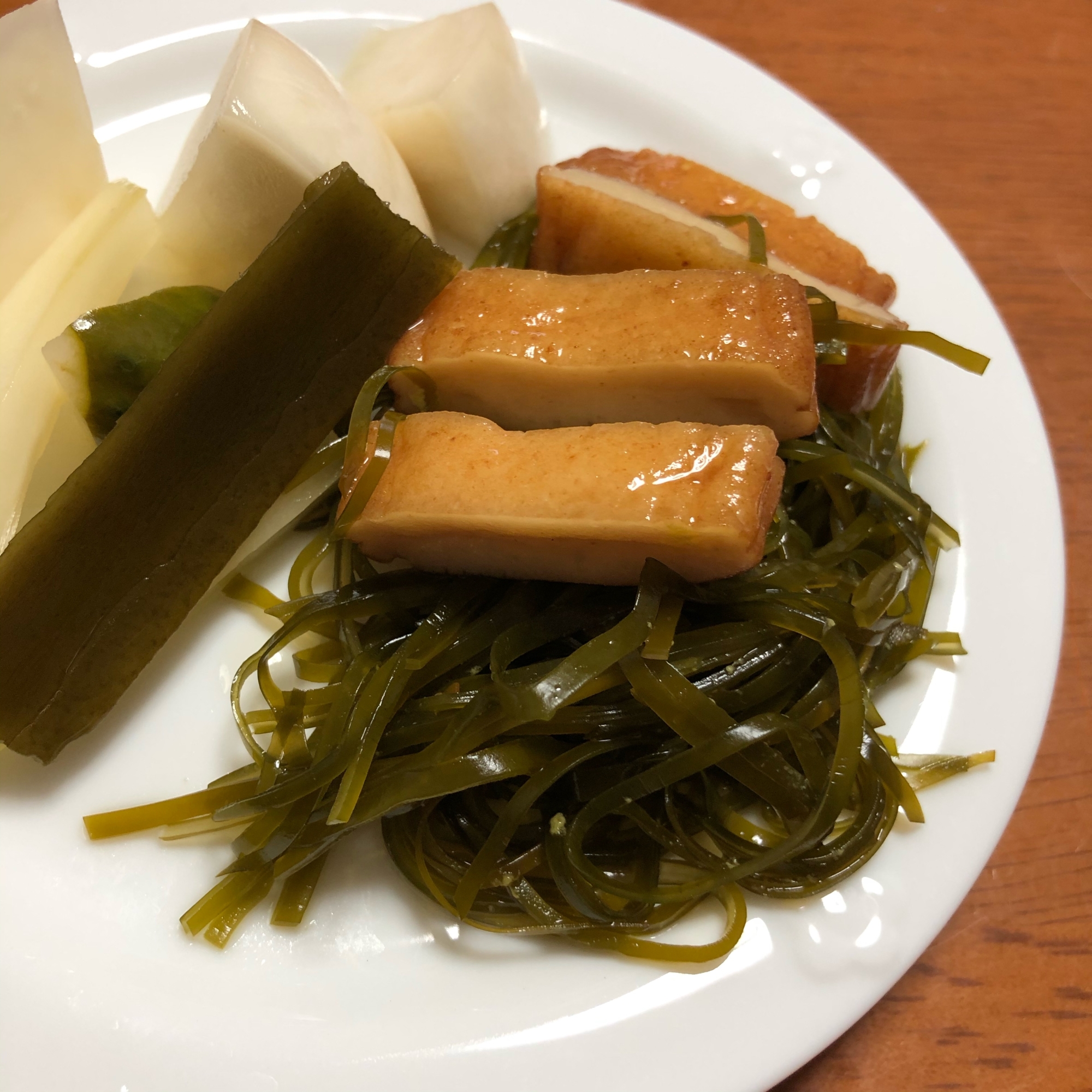 さつま揚げと切り昆布の煮物