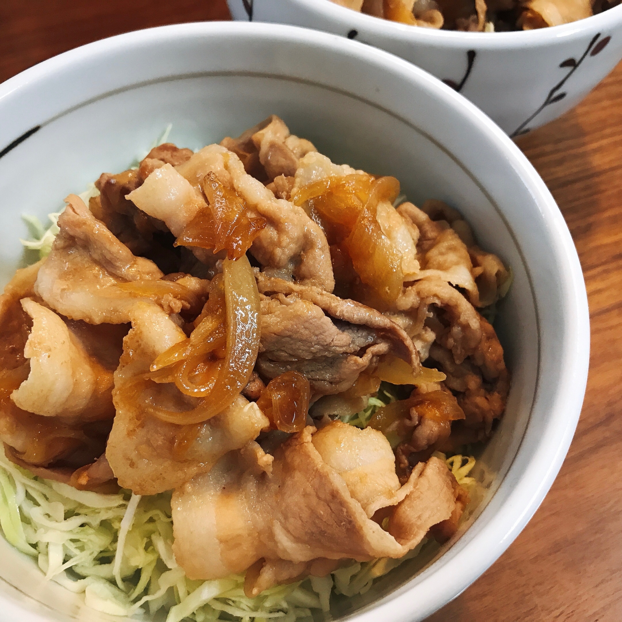 豚バラ生姜焼き丼