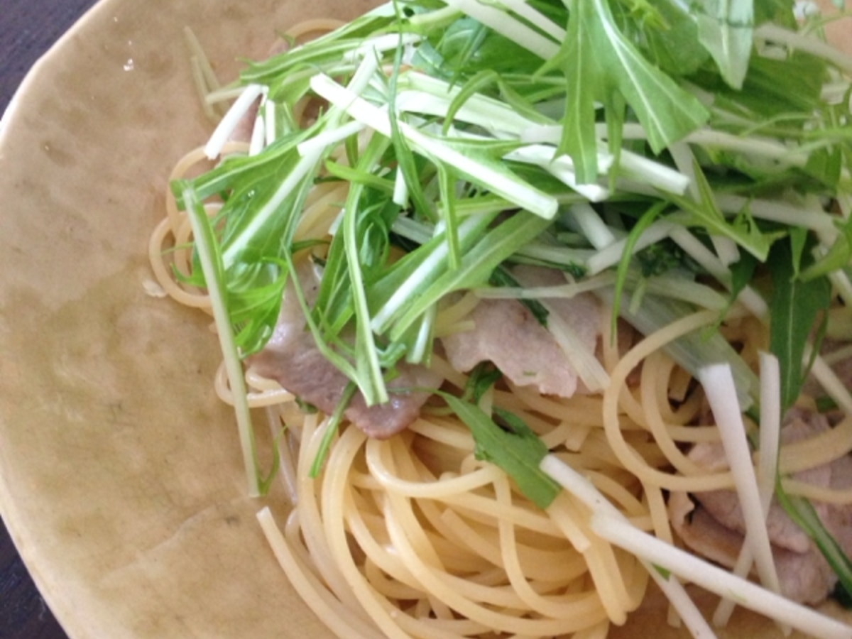 柚子胡椒が香る 豚バラと水菜のパスタ レシピ 作り方 By Naokoji0912 楽天レシピ 柚子胡椒が香る 豚バラと水菜のパスタ レシピ 作り方 By Naokoji0912 楽天レシピ