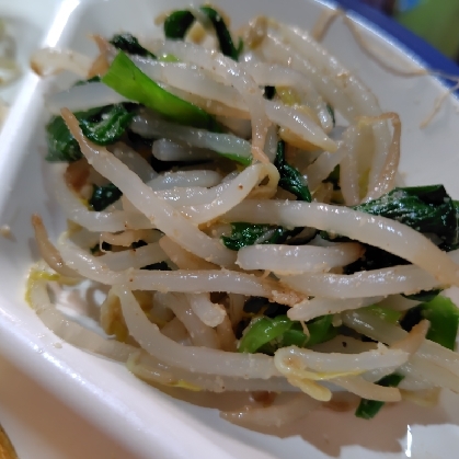 もやしとにらの白ごまナムル