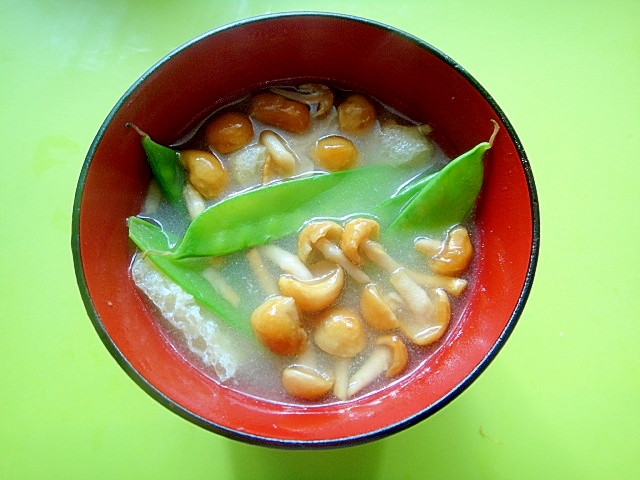 なめこと絹さや油揚げの味噌汁