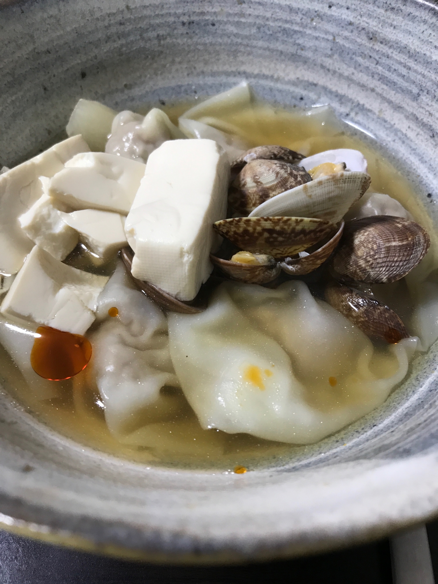 アサリの、旨味で簡単、豆腐ワンタンスープ