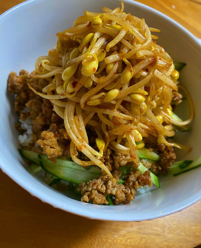 韓国風そぼろ丼