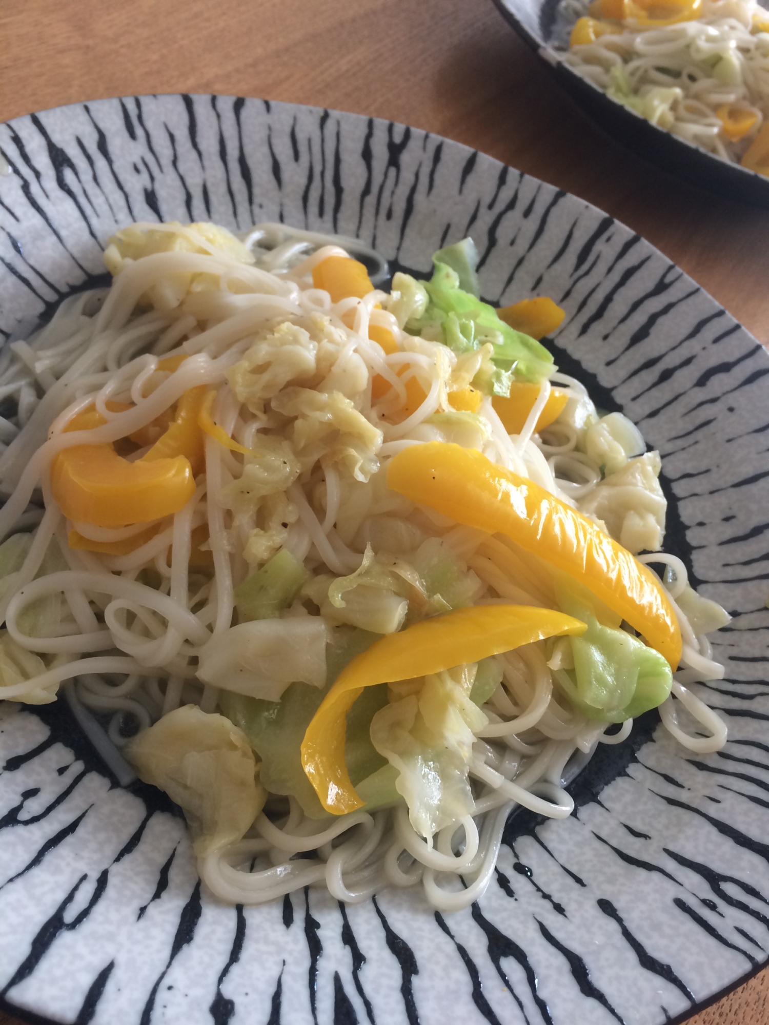 胃に優しい♪稲庭うどんと野菜の白だし炒め