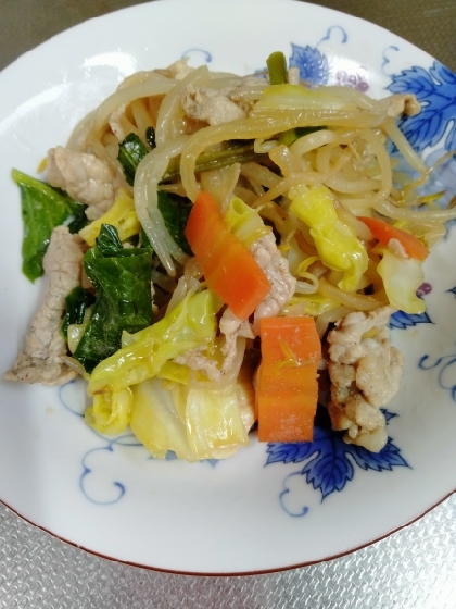 豚肉とキャベツ人参炒め