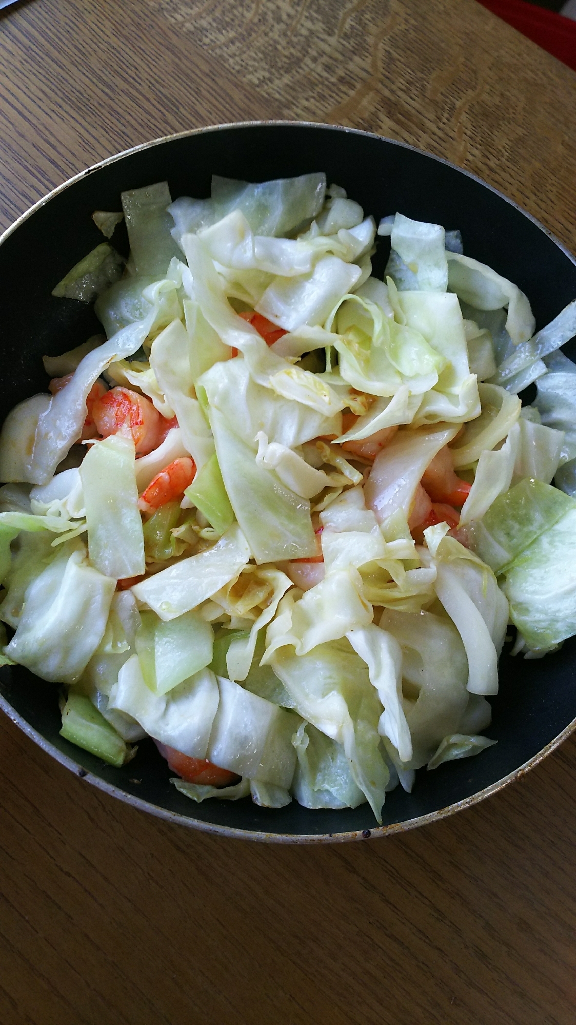 エビとキャベツのコンソメ炒め