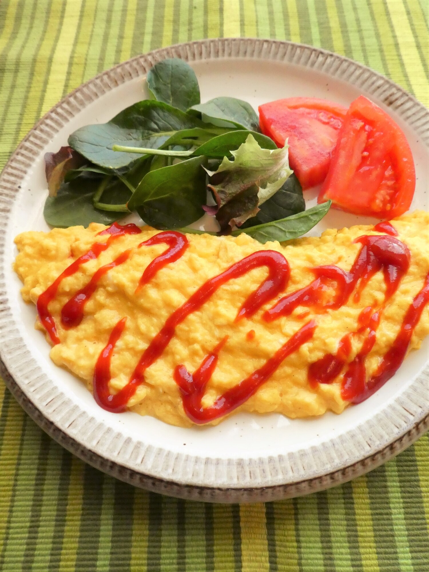 オムレツ f7f533098b3272575d8831fb6c93ee