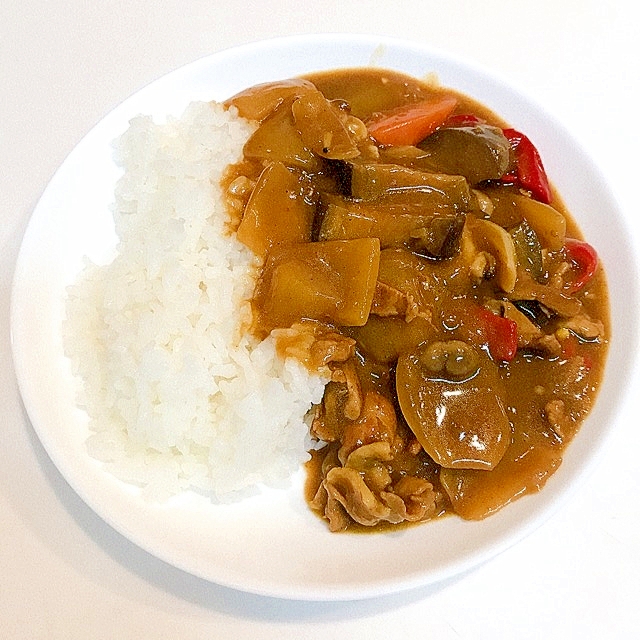 茄子と赤ピーマンと豚肉の♪ヘルシーベジタブルカレー