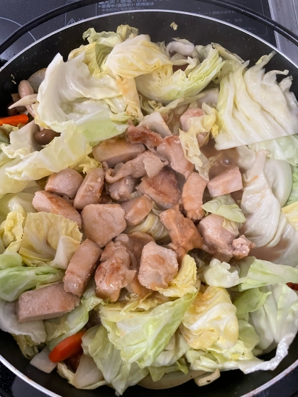 鶏肉とキャベツのとり野菜みそちゃんちゃん焼き