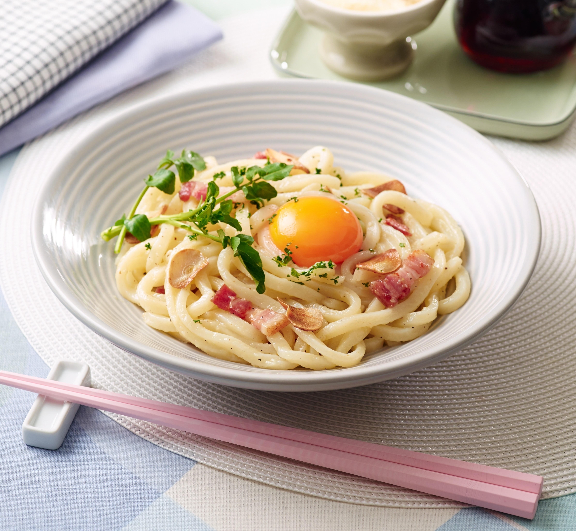 カルボナーラ釜玉風うどん