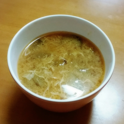 ナスと卵の味噌汁