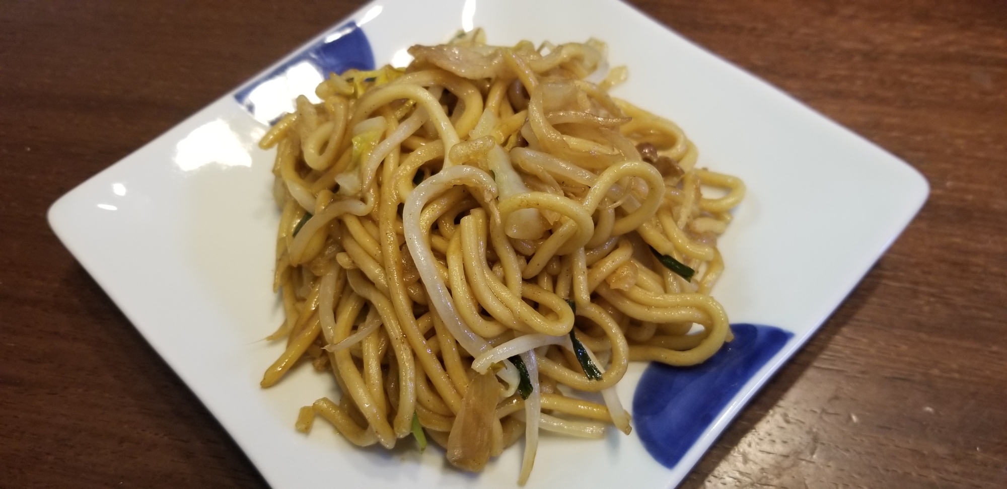 チャンポン麺でやきそば