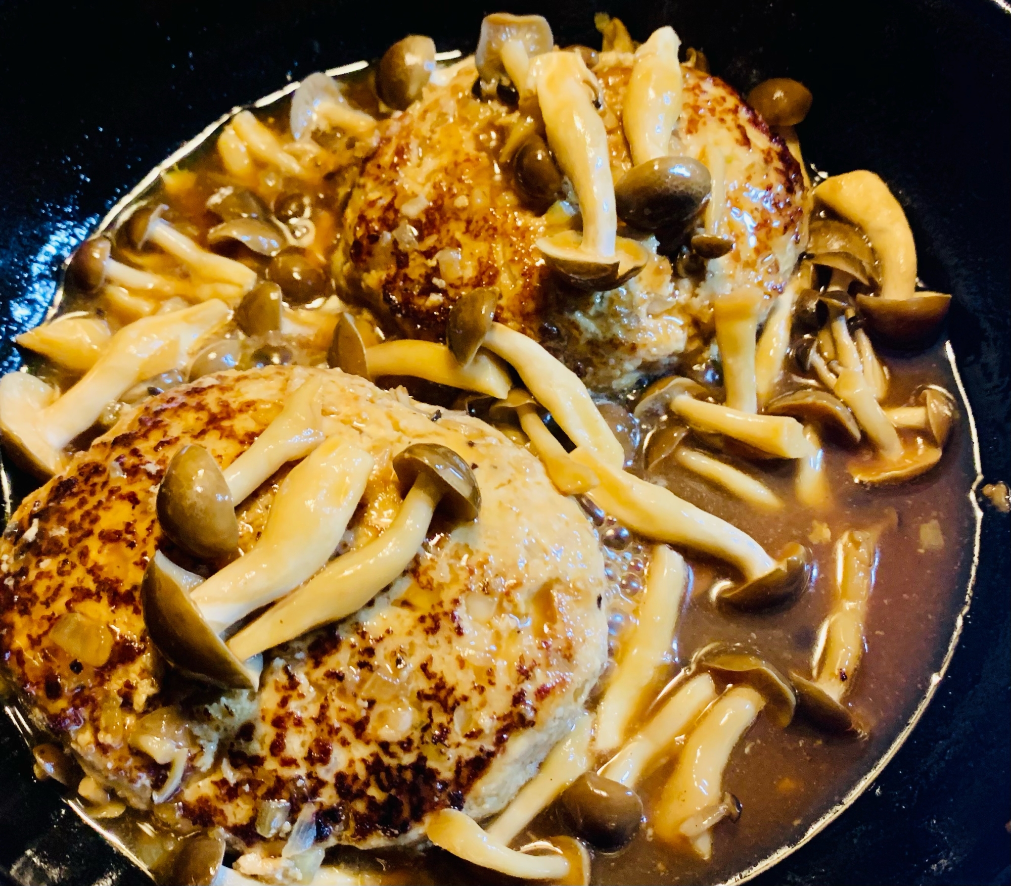 すき焼きのタレで煮込み豆腐ハンバーグ！