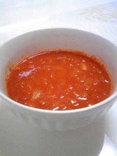 トマトジュースで簡単☆新たまねぎのスープ