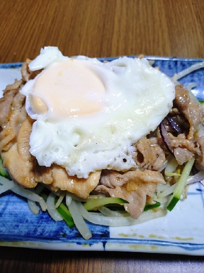 格安・簡単・旨い！豚肉ともやしのケチャップ醬油炒め