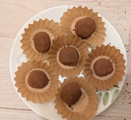 簡単ヘルシー☆牛乳deなめらかトリュフ？生チョコ？