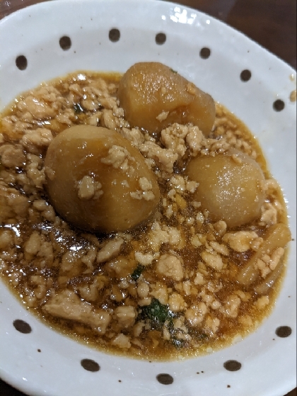 里芋と鶏ひき肉の煮物