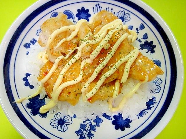 鶏むね肉の甘辛スイチリ丼