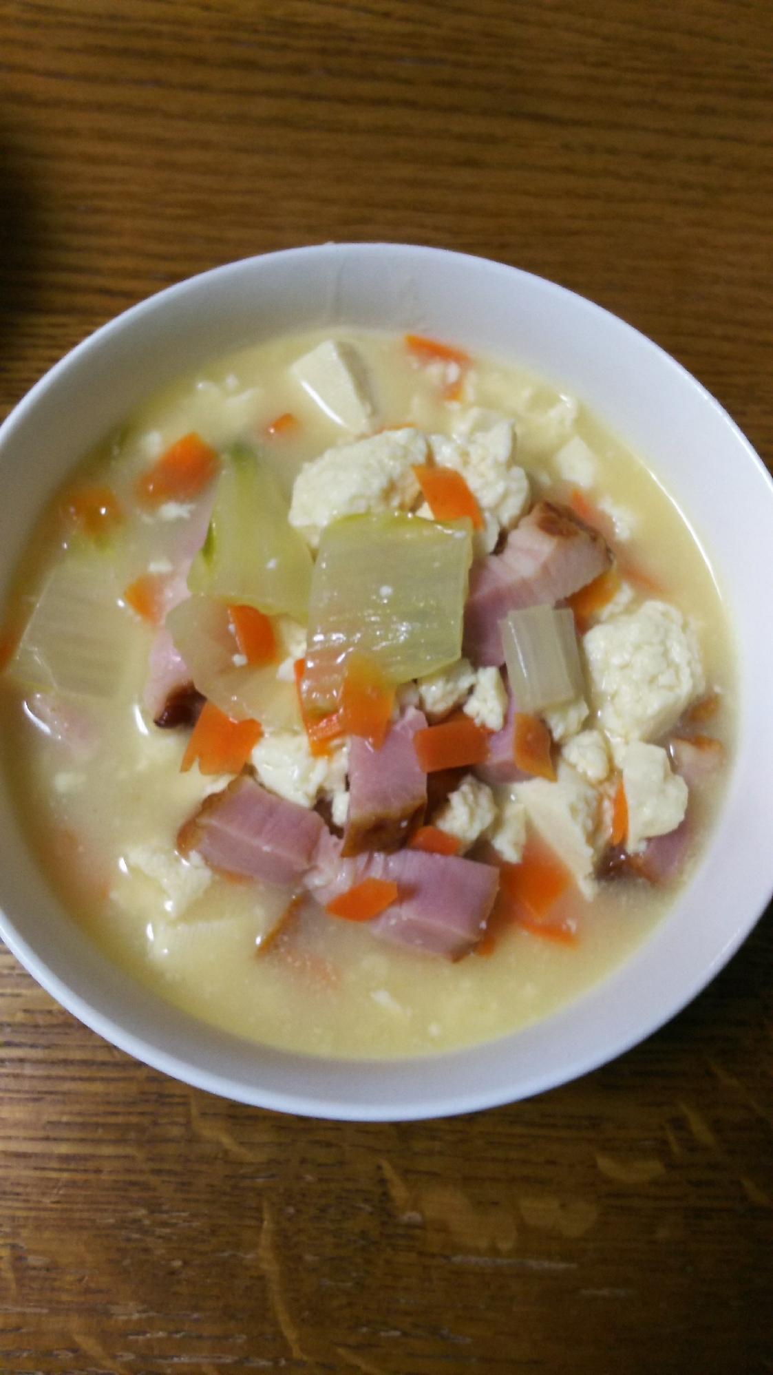白菜&人参&ベーコンの豆腐スープ