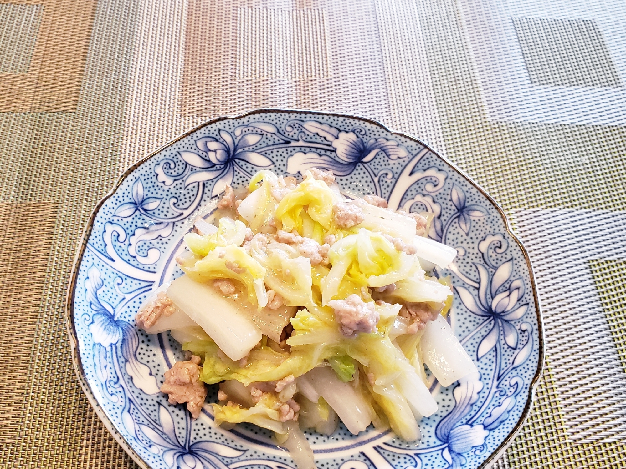 シャキシャキ白菜と豚ひき肉の 簡単 塩炒め