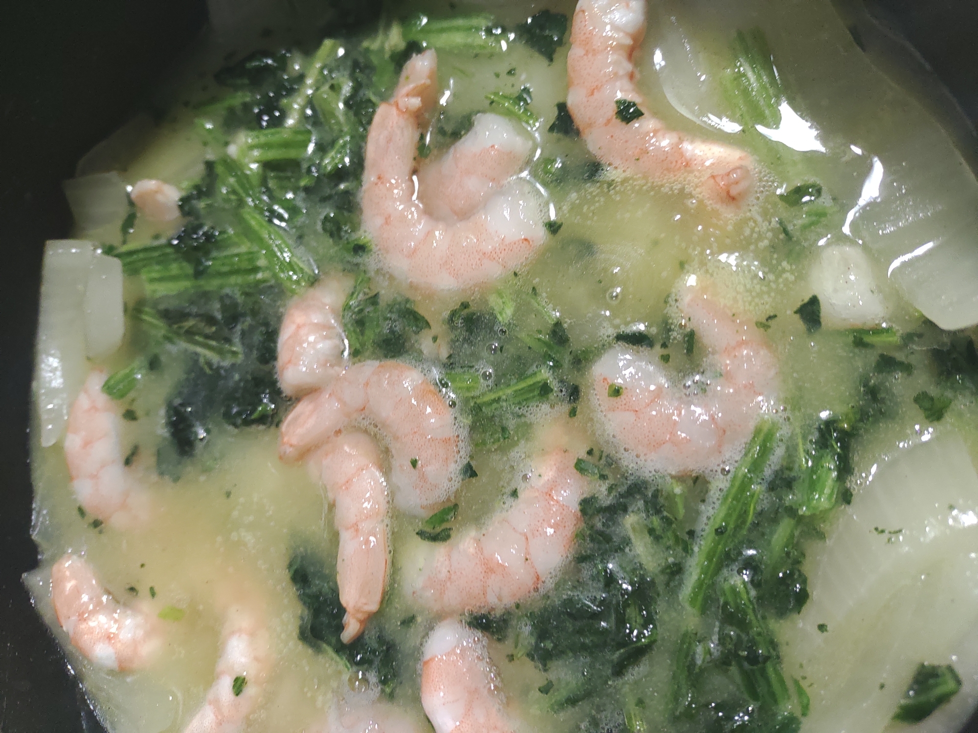 えびとほうれん草のグリーンカレー