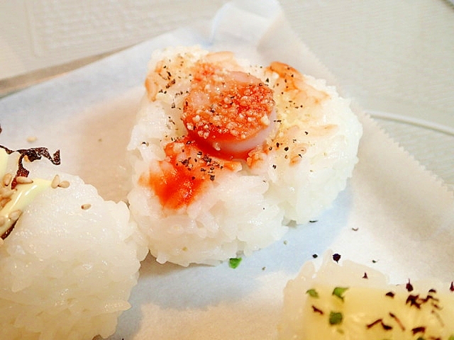 ケチャップで　魚肉ソーセージの焼きおにぎり