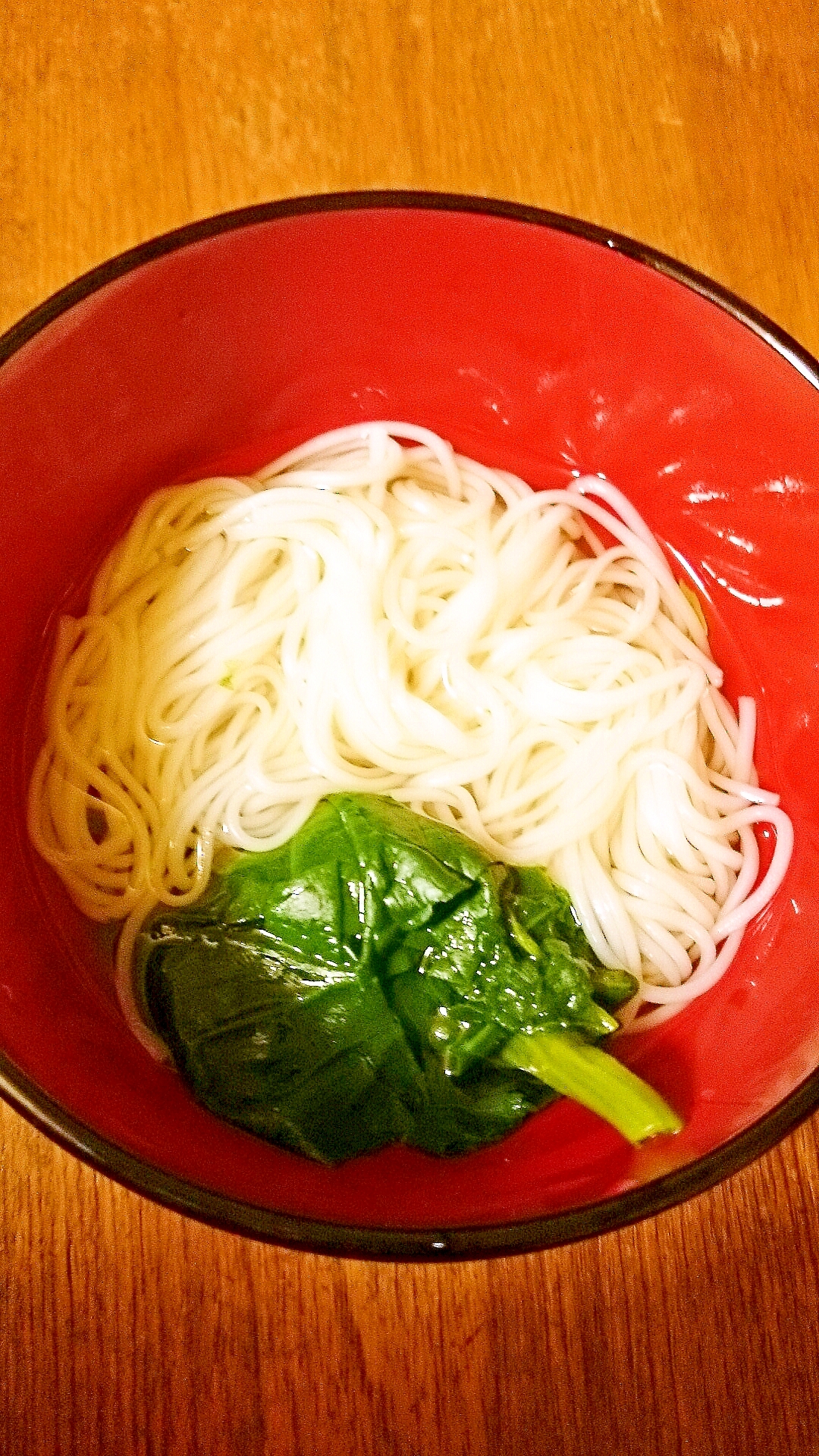 余った素麺で！　ホウレン草のにゅうめん