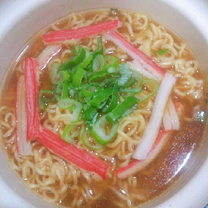 カニカマとネギの醤油ラーメン