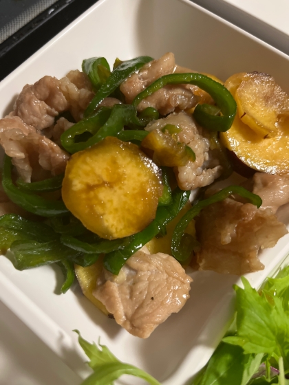 ボリュームおかず☆豚肉とさつまいもの甘辛炒め