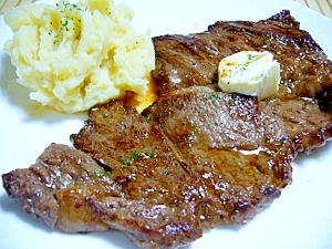安いお肉もやわらかく変身!簡単ステーキの焼き方