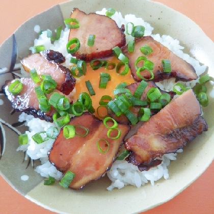 厚切りハムのチャーシュー丼