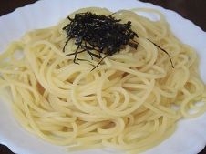 なにもない日は…②バター醤油でパスタ♪