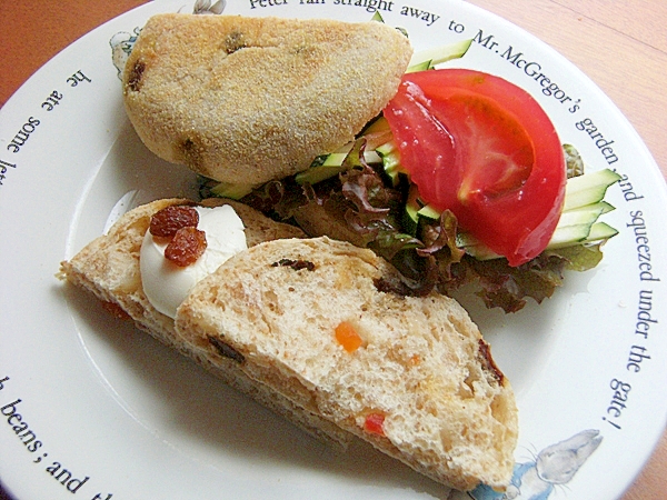 フルーツ入りイングリッシュマフィンのホットサンド レシピ 作り方 By ジョン リーバス 楽天レシピ