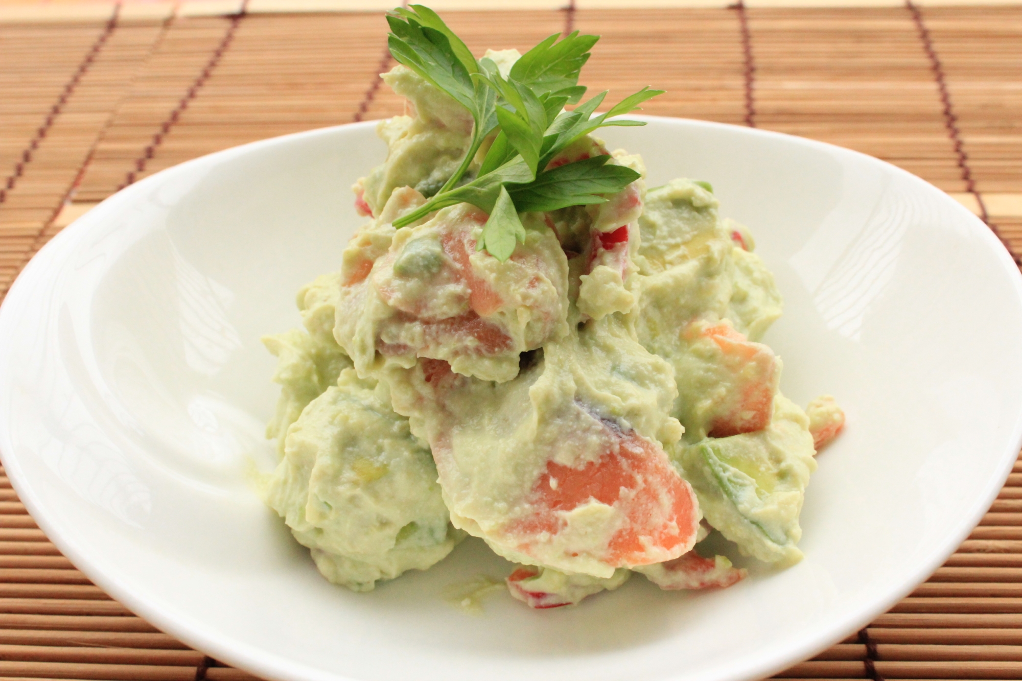 おつまみに!スモークサーモンとアボカドの碧和え