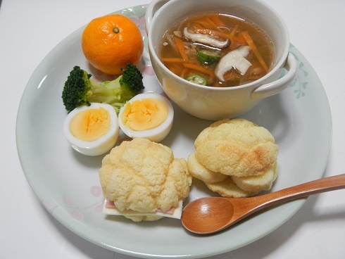 レンジで栄養スープとメロンパンサンドの１プレート レシピ 作り方 By あず 楽天レシピ