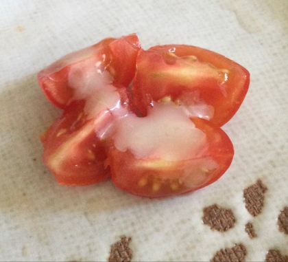トマトの練乳かけ