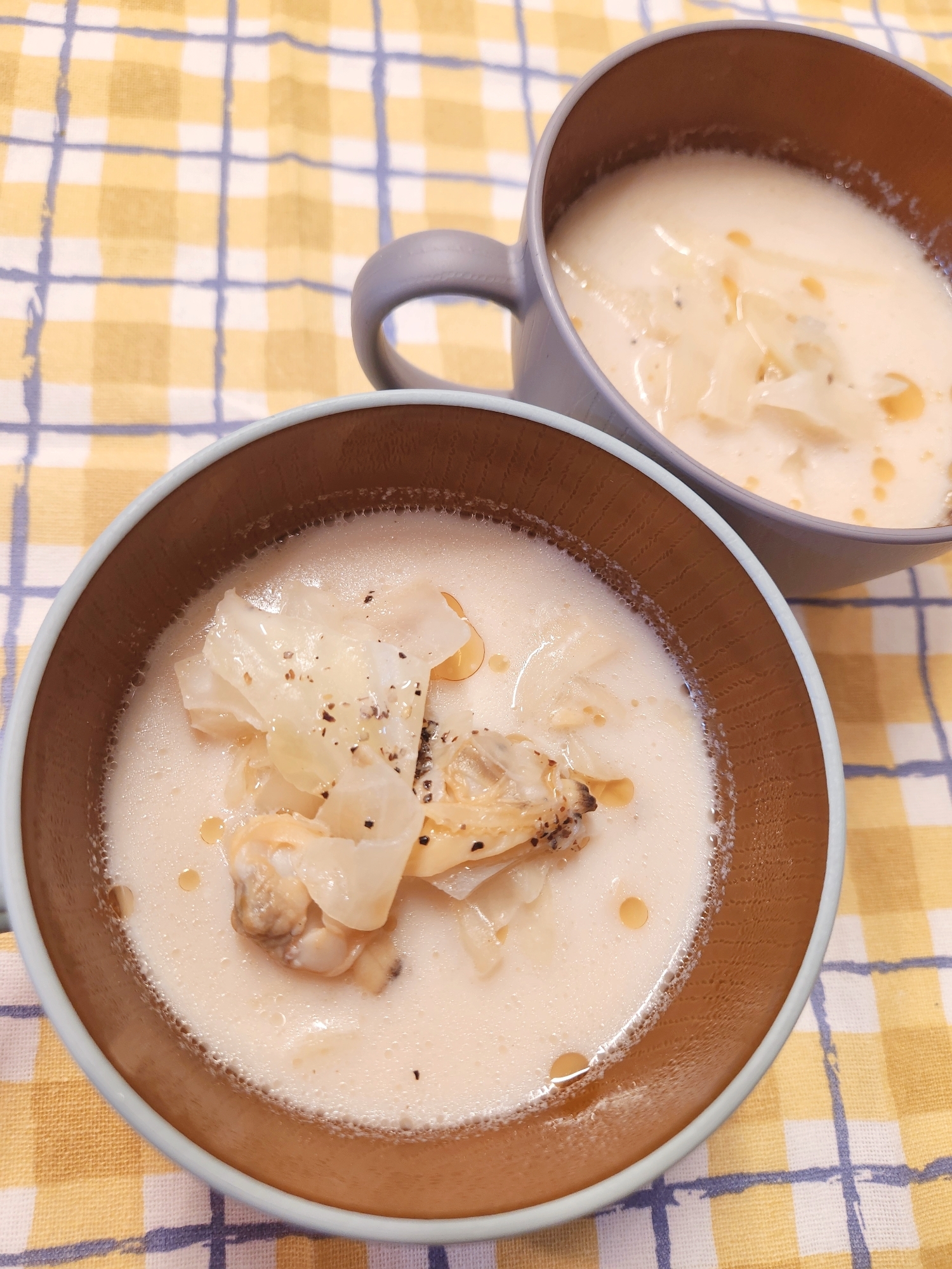 【汁物】キャベツとアサリの白湯風スープ