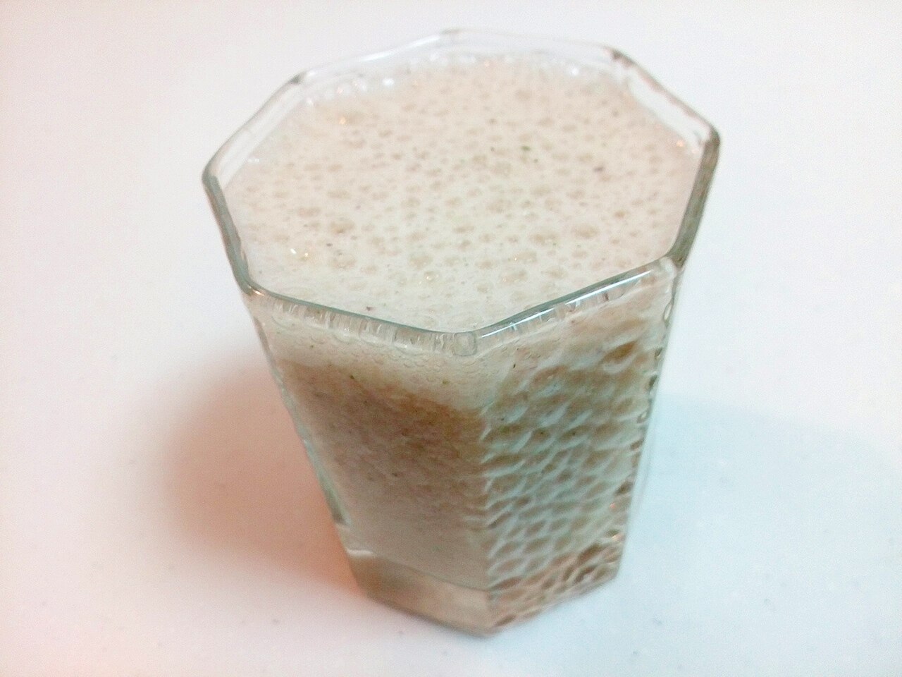 バナナとキャベとスプラウトのフルーツmixジュース レシピ・作り方 by ぷ〜みぃまま♪｜楽天レシピ