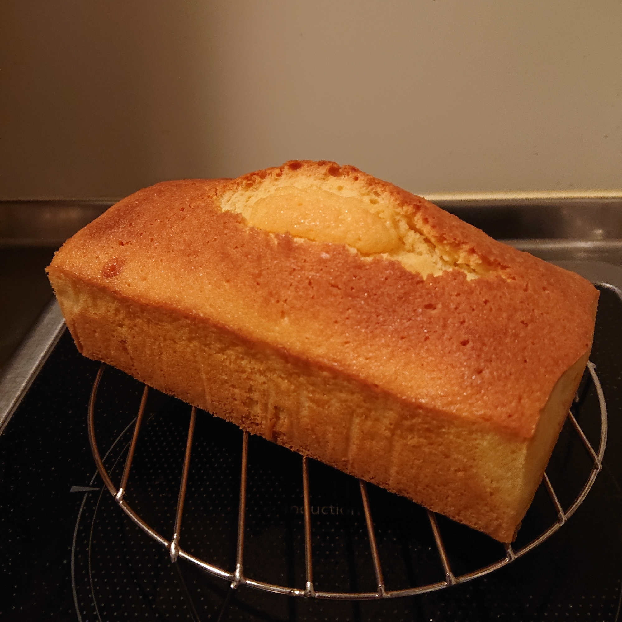 絶品 外サク中しっとりパウンドケーキ レシピ 作り方 By なっみさん 楽天レシピ